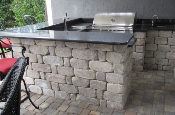 Outdoor Kitchens & Fire Pits 12