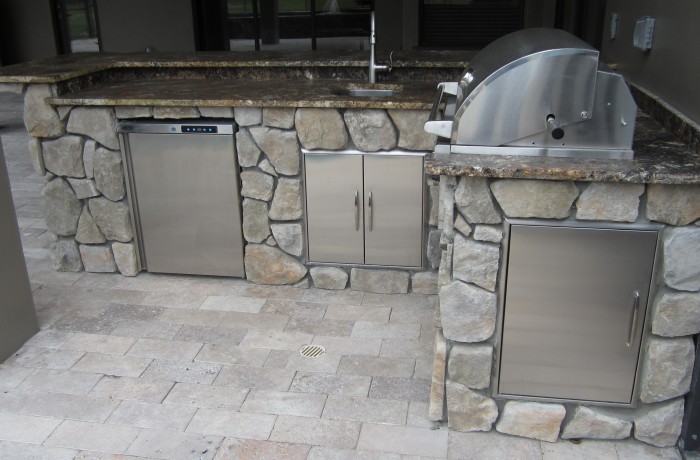 Outdoor Kitchens & Fire Pits 13