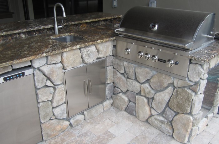 Outdoor Kitchens & Fire Pits 14